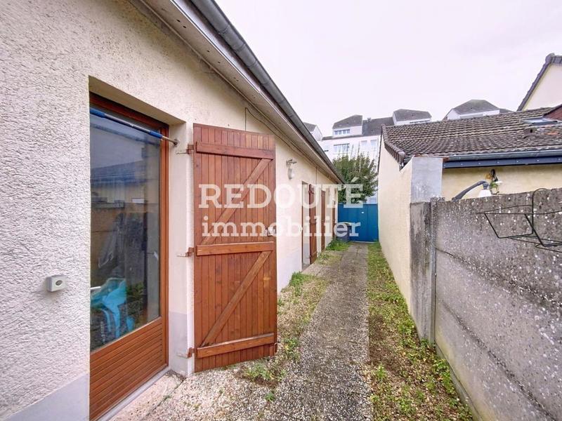 Studio - 50 m² - 1 pièce