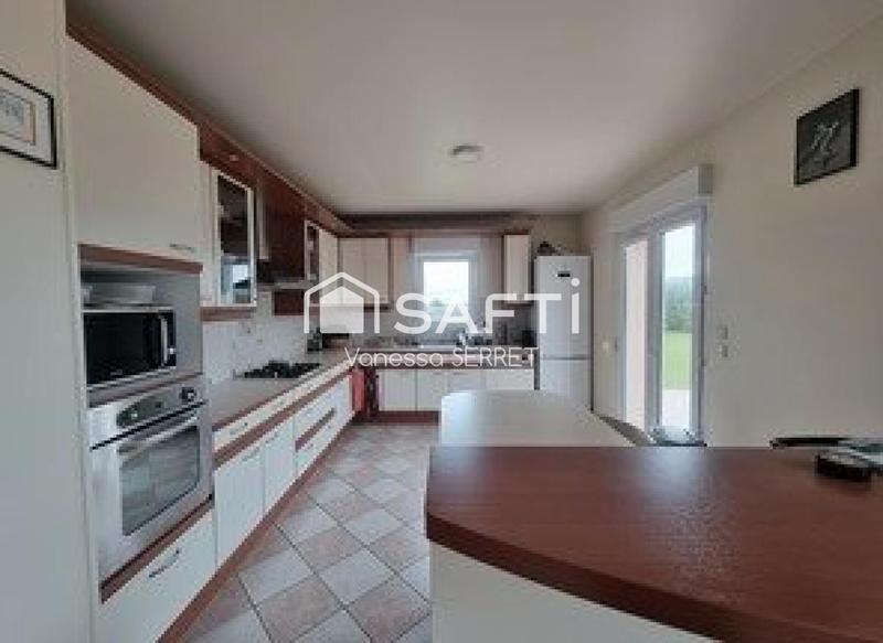 Maison - 161 m² - 5 pièces