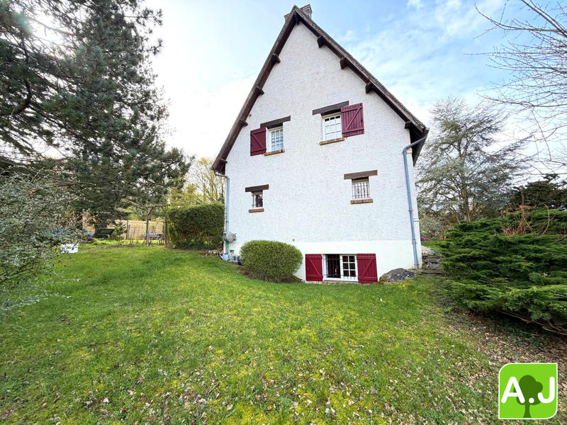 Maison - 175 m² - 8 pièces