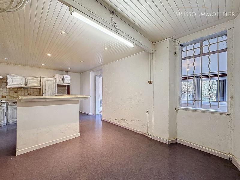 Maison traditionnelle - 110 m² - 5 pièces