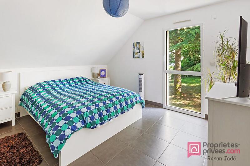 Maison - 220 m² - 8 pièces