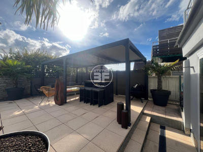 Maison - 102 m² - 5 pièces