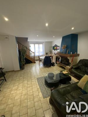Maison - 101 m² - 6 pièces