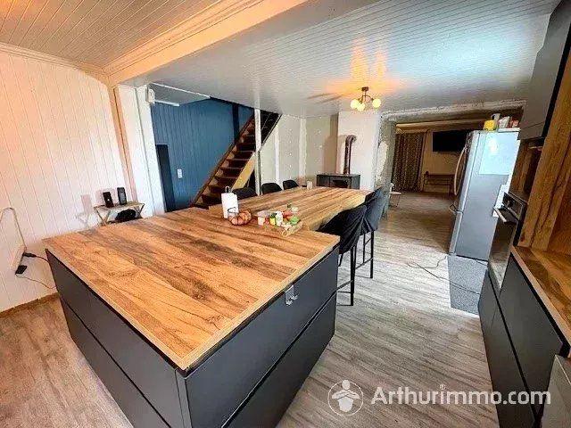 Maison - 168 m² - 7 pièces