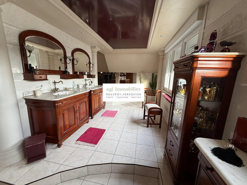 Maison - 174 m² - 5 pièces