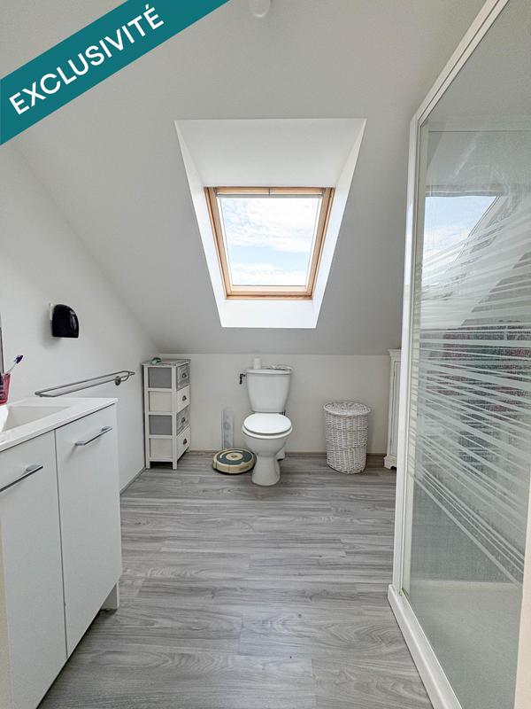 Maison - 121 m² - 7 pièces