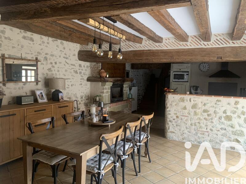 Maison de village - 180 m² - 6 pièces