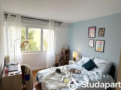 Chambre - 14 m² - 1 pièce