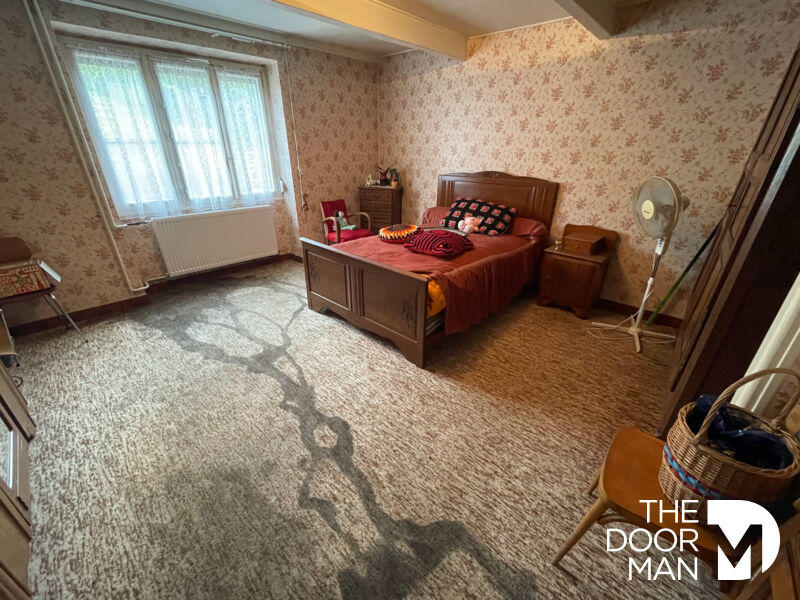 Maison - 93 m² - 4 pièces