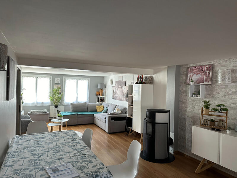 Maison - 138 m² - 6 pièces