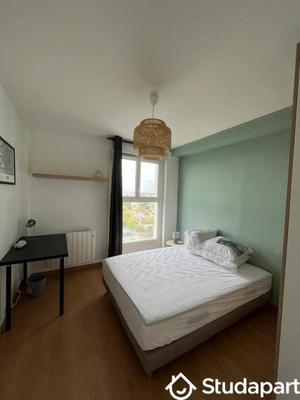 Chambre - 10 m² - 1 pièce