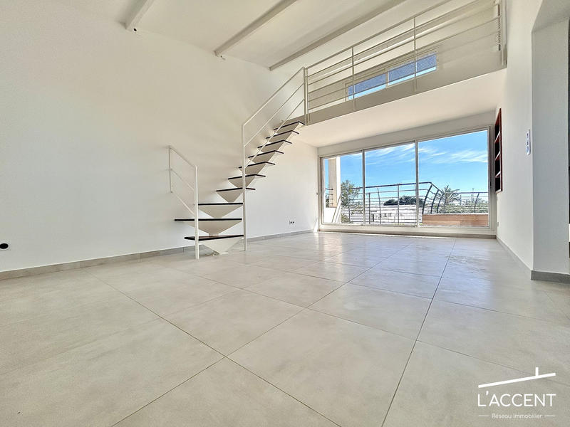 Maison - 191 m² - 6 pièces