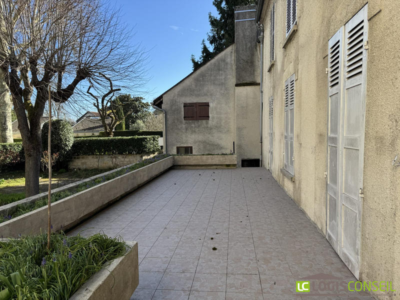 Villa - 222 m² - 7 pièces