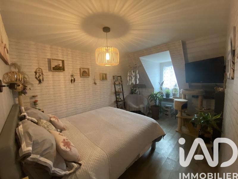 Maison - 98 m² - 5 pièces