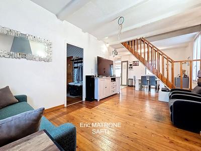 Maison - 140 m² - 5 pièces