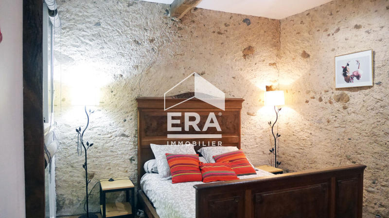 Maison - 220 m² - 6 pièces