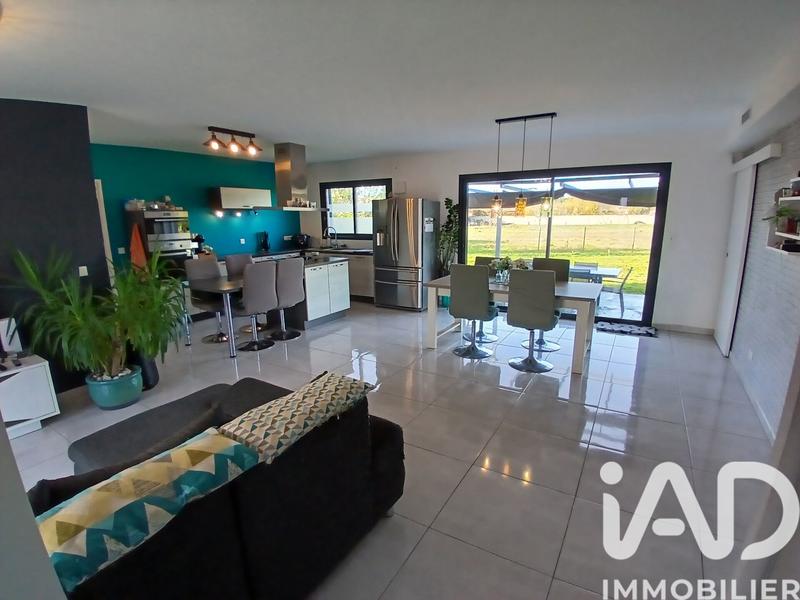 Maison - 116 m² - 6 pièces