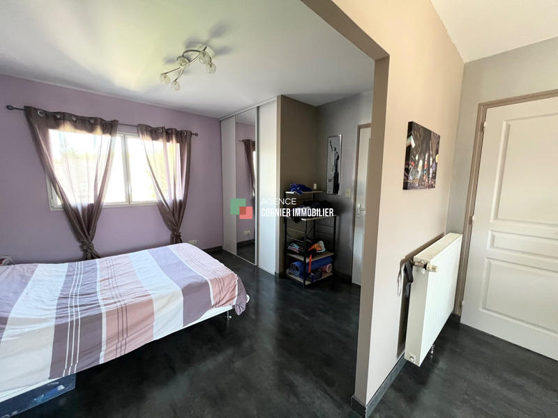 Maison - 180 m² - 7 pièces