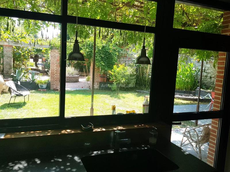 Maison - 267 m² - 9 pièces