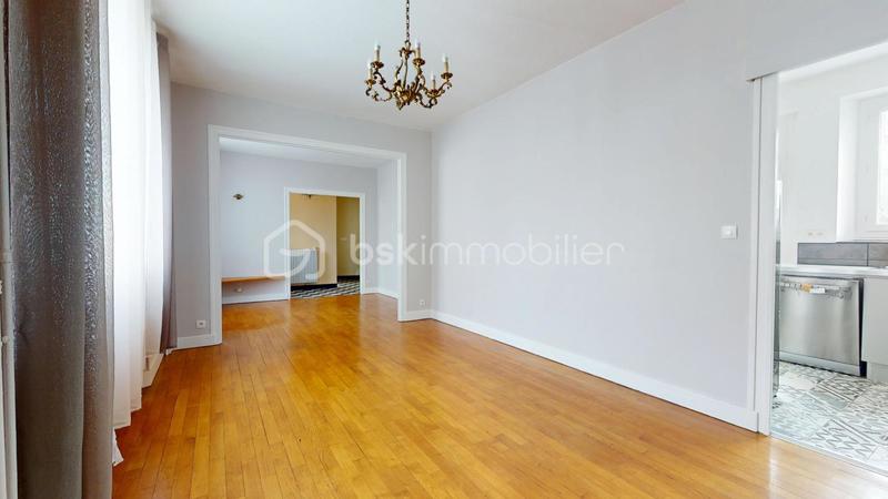 Maison - 122 m² - 6 pièces