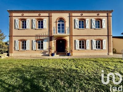 Maison - 253 m² - 5 pièces