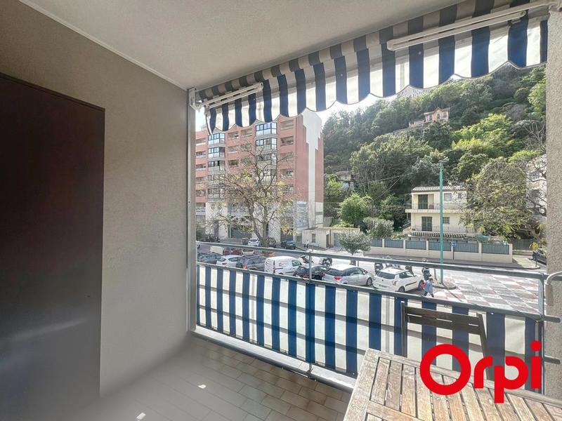 Studio - 17 m² - 1 pièce