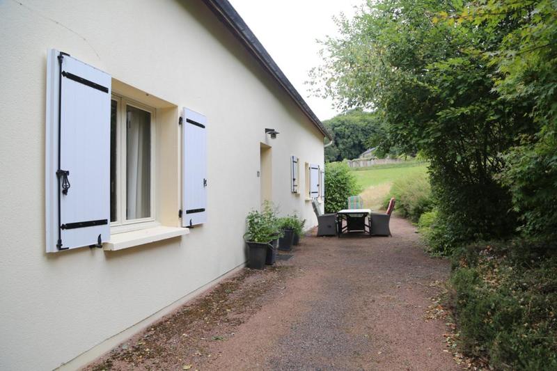 Pavillon - 270 m² - 7 pièces