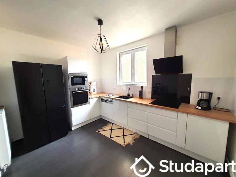 Chambre - 13 m² - 1 pièce