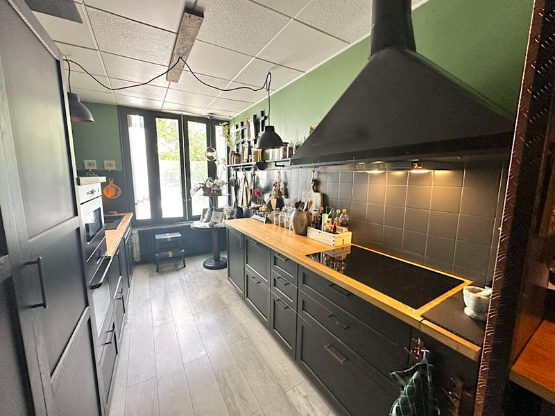 Maison - 200 m² - 6 pièces