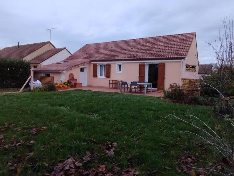 Maison traditionnelle - 74 m² - 4 pièces