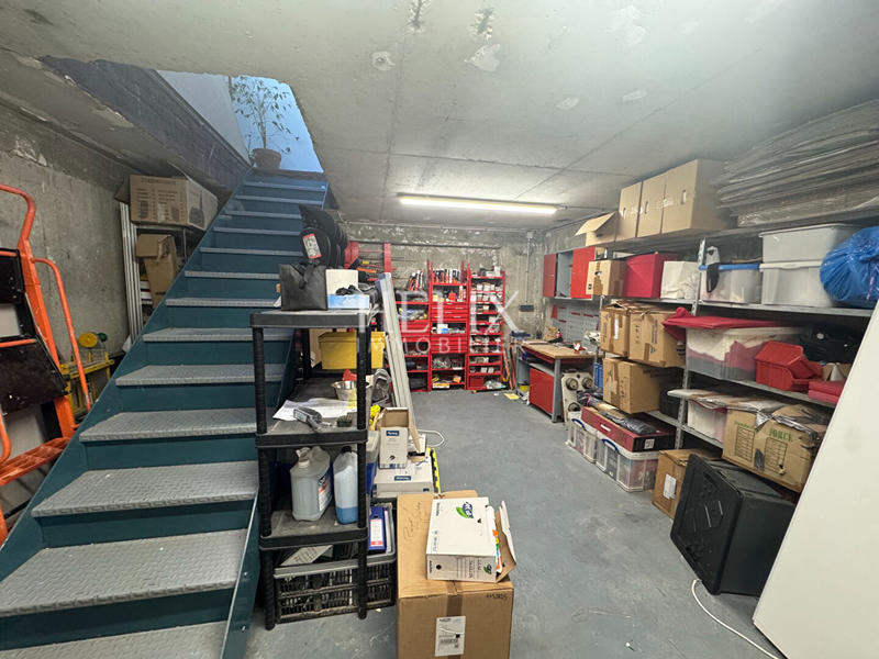 Bureau - 39 m² - 2 pièces