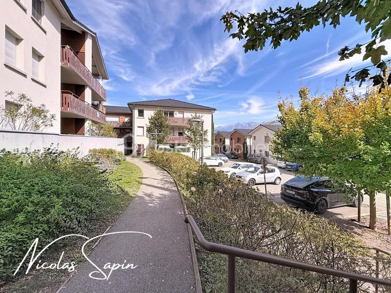 Appartement - 87 m² - 4 pièces