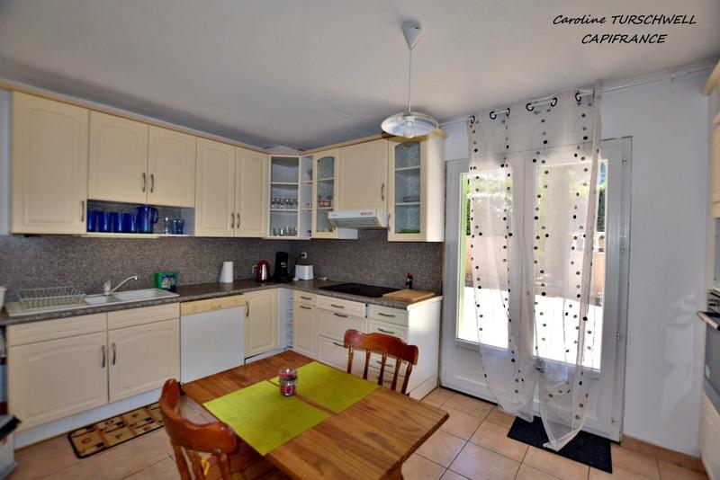 Maison - 205 m² - 10 pièces