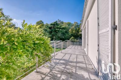 Maison - 176 m² - 7 pièces