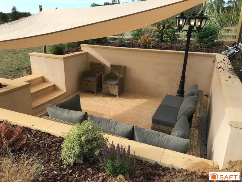 Château - 495 m² - 15 pièces