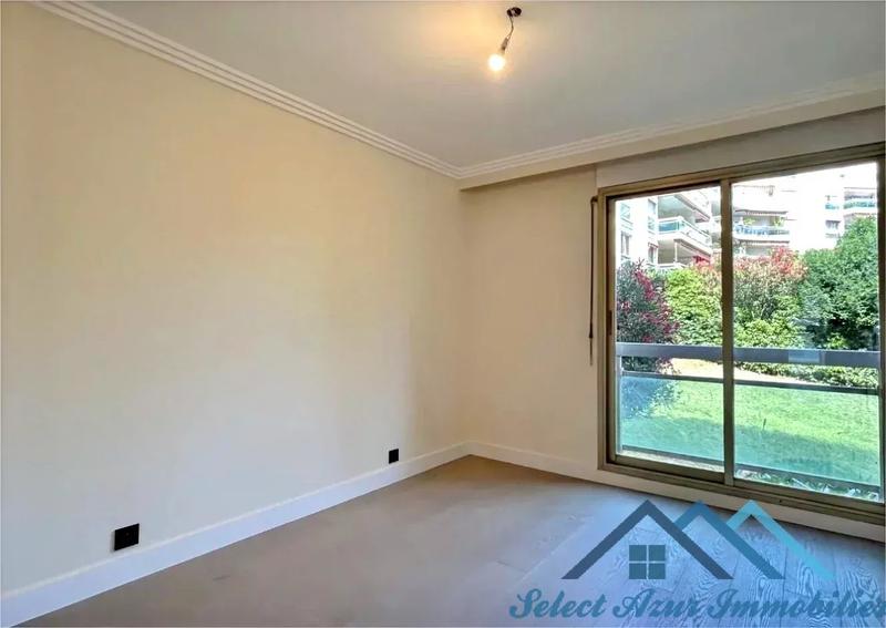 Appartement - 95 m² - 4 pièces