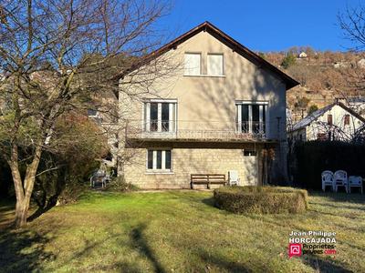 Maison - 307 m² - 8 pièces