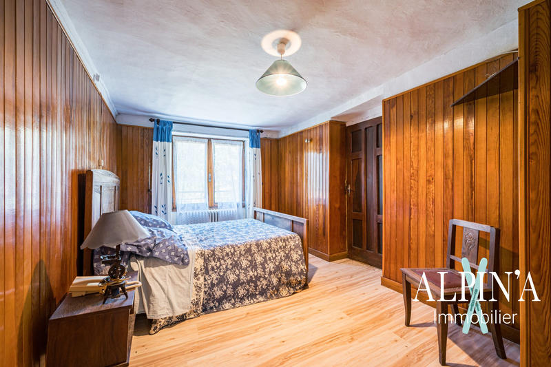 Châlet - 295 m² - 6 pièces