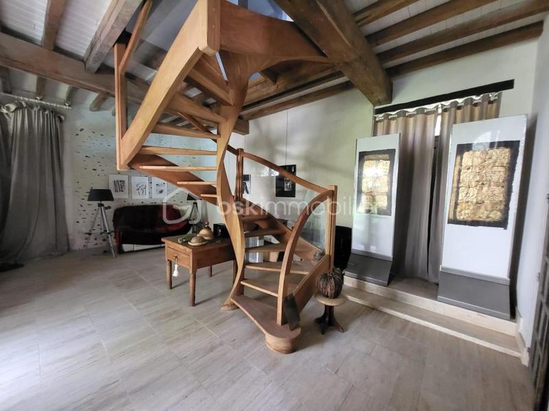 Maison - 400 m² - 10 pièces