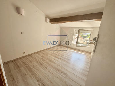 Maison - 85 m² - 5 pièces