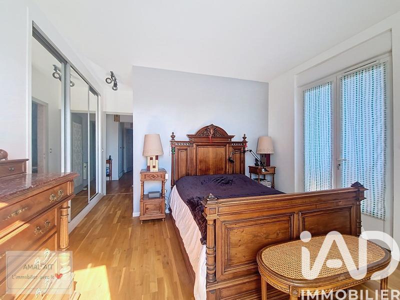 Maison - 192 m² - 8 pièces
