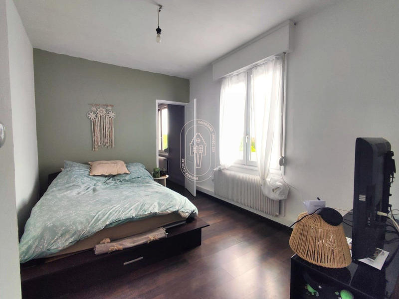 Maison - 203 m² - 5 pièces