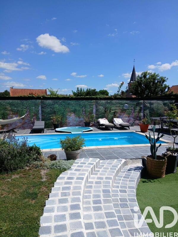 Maison - 280 m² - 7 pièces