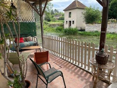 Maison - 214 m² - 9 pièces