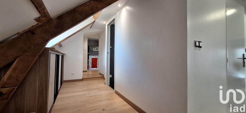 Maison - 260 m² - 6 pièces