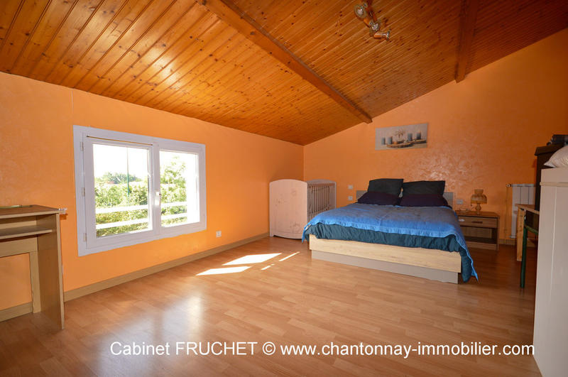 Maison - 169 m² - 6 pièces