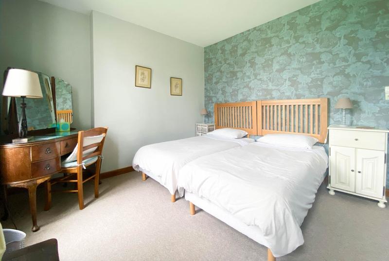 Maison - 264 m² - 14 pièces