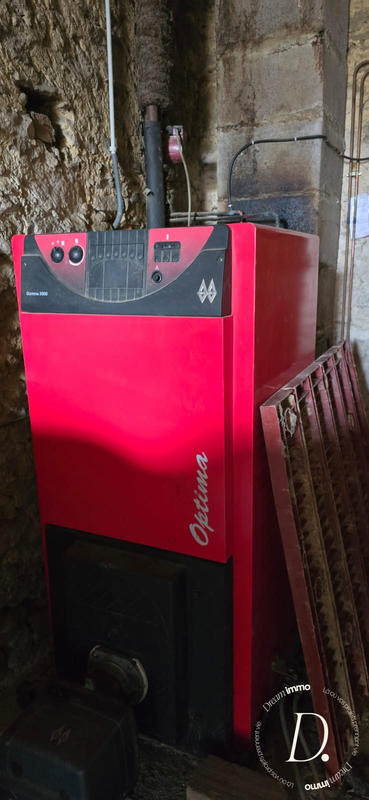 Maison ancienne - 227 m² - 8 pièces