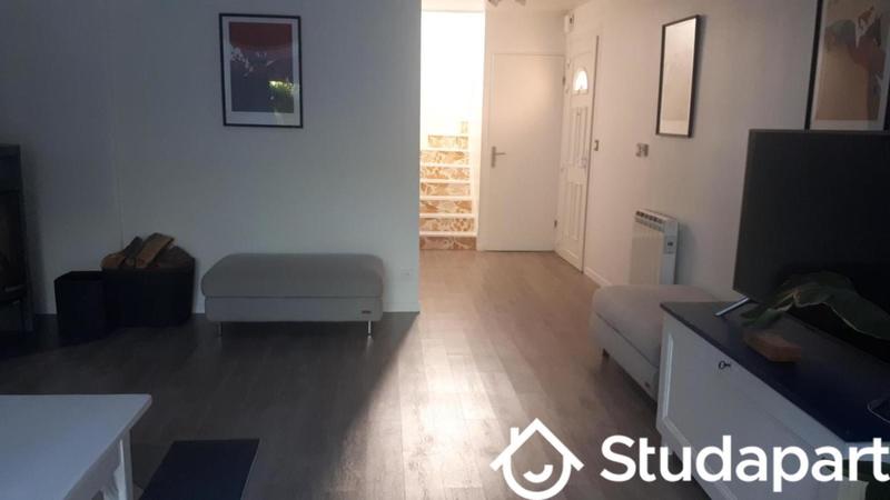 Chambre - 14 m² - 1 pièce