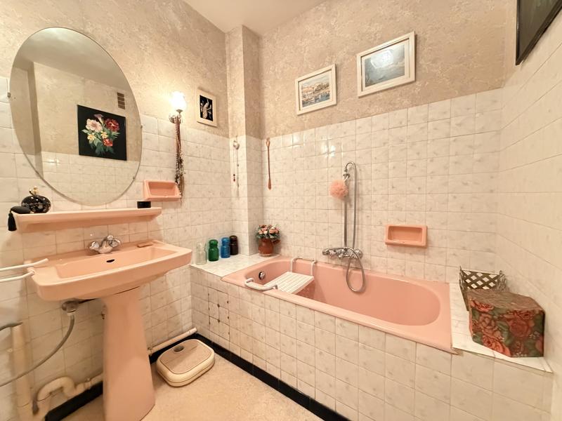 Appartement - 90 m² - 4 pièces